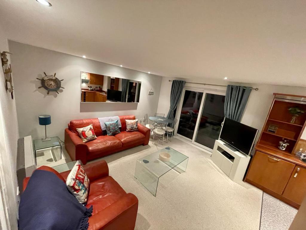 Sea View Apartment At The Beach! Llanelli Exterior foto